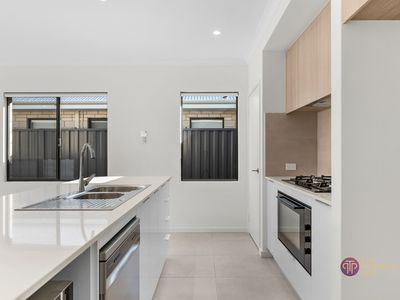 9 / 90 Percheron Circuit, Forrestdale