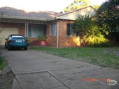 54 Jubilee Street, Dubbo