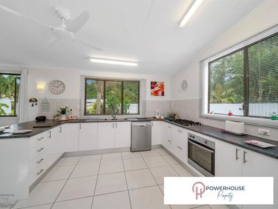 36 Maud Street, Flying Fish Point