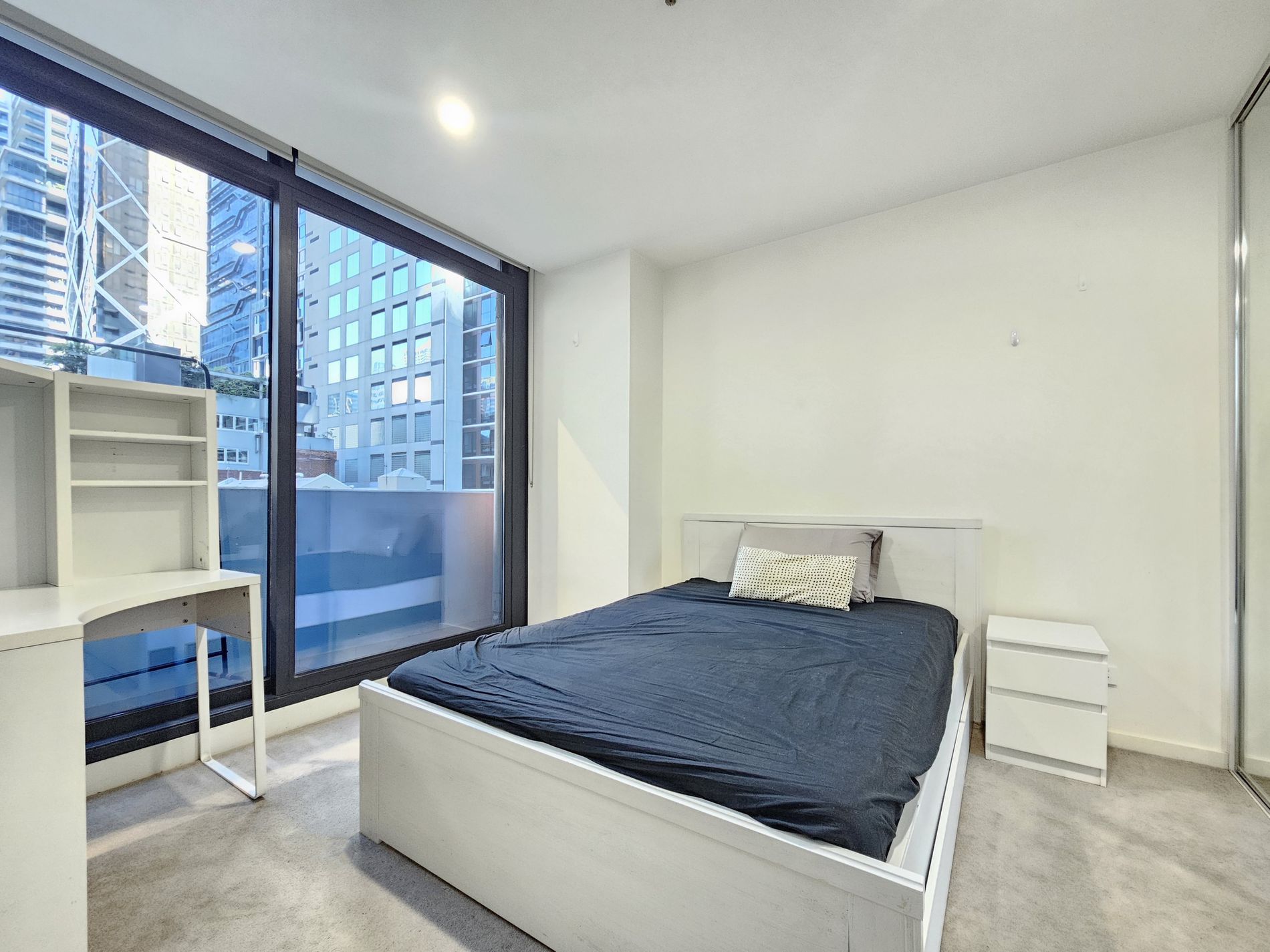 307 / 8 Sutherland Street, Melbourne