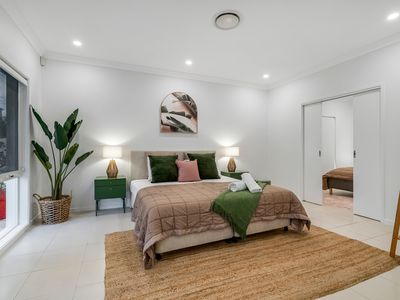19 Summerland Ky, Broadbeach Waters