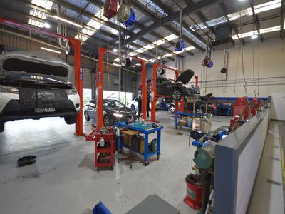 1A & 1B / 105 Main South Road, Morphett Vale