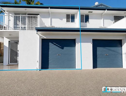 Townhouse in the heart of Coolum Beach image 14 Townhouse in the heart of Coolum Beach image 14
