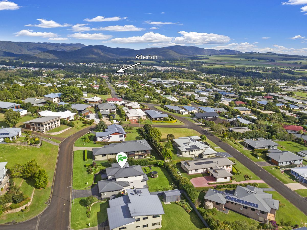 12 Moses Circuit, Atherton