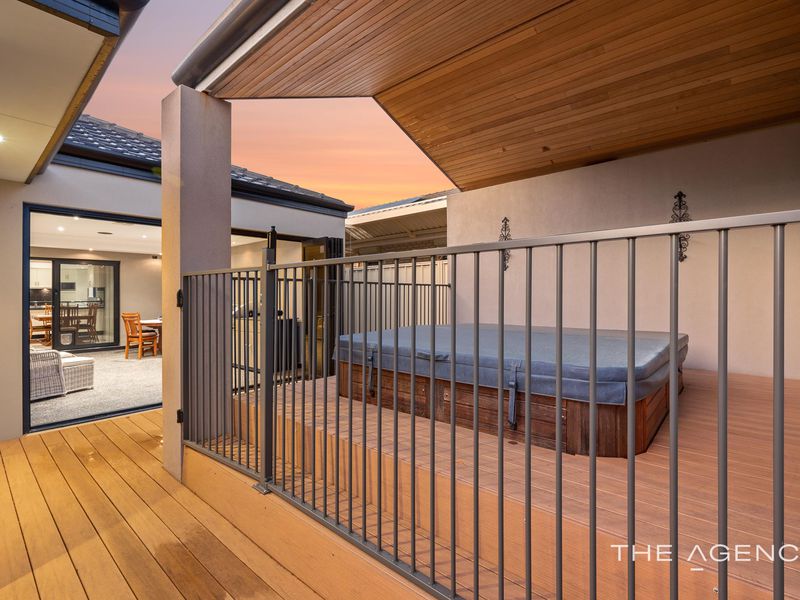 4 Sandford Avenue, Lake Coogee