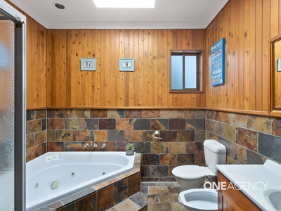 24 Aldridge Avenue, East Corrimal