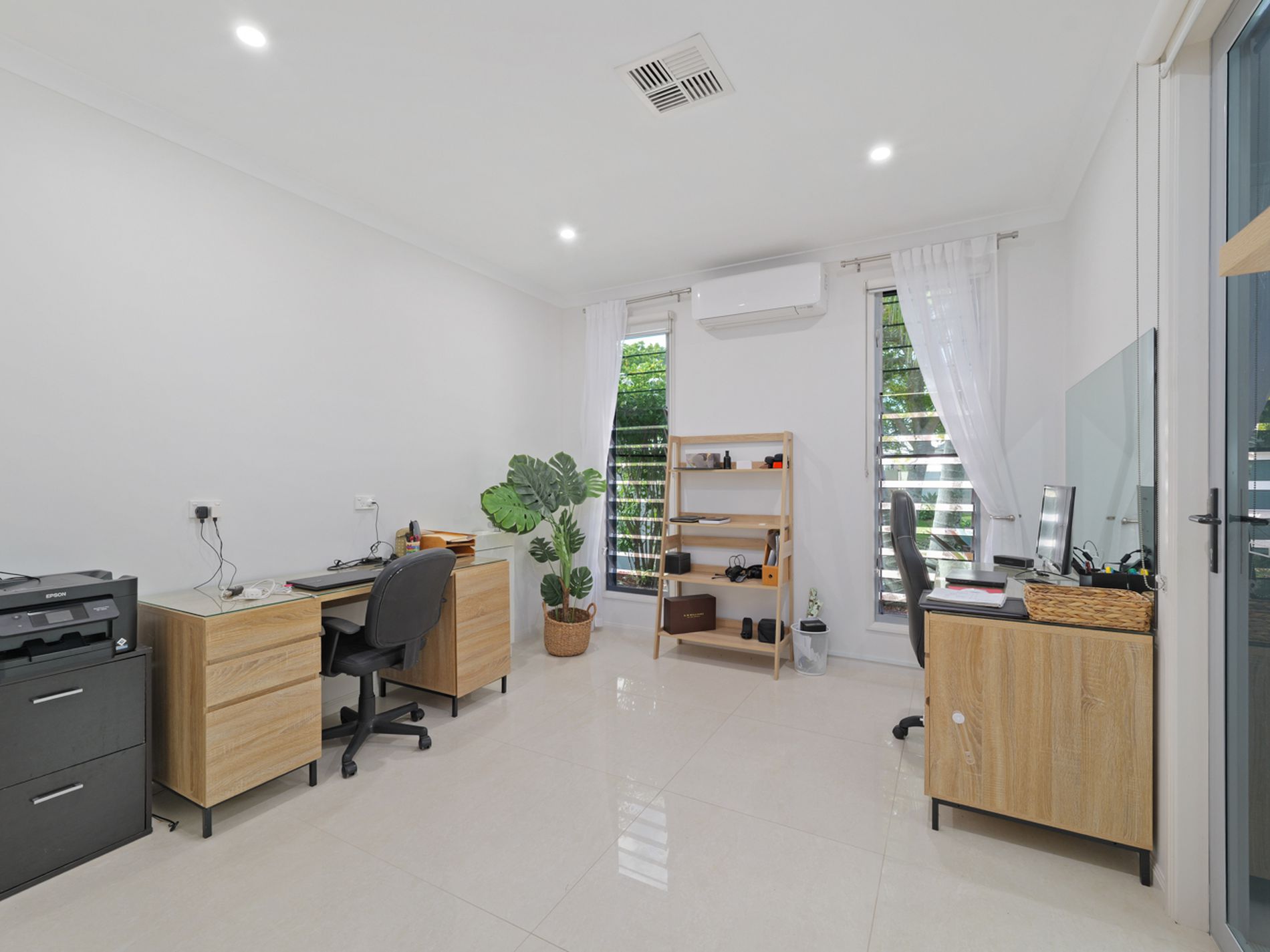 38 TARAWA STREET, Kawana Island