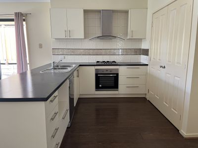 39 Paraffin Drive, Leopold