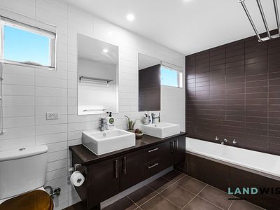 26 Dahlia Drive, Caroline Springs