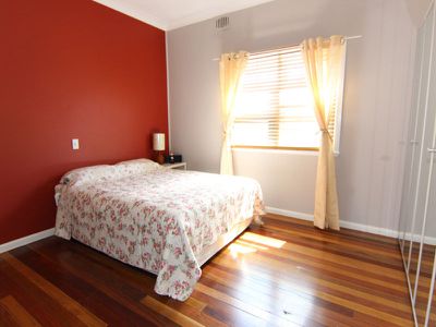 23 Cross Street, Forster