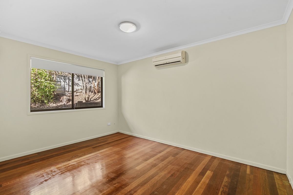 2 / 4 Fishermans Bend, Balmoral