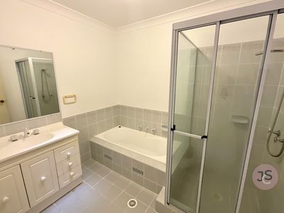 20B Madeleine Avenue, Charlestown