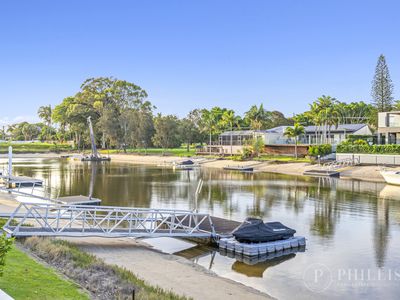 3 Andrew Avenue, Broadbeach Waters