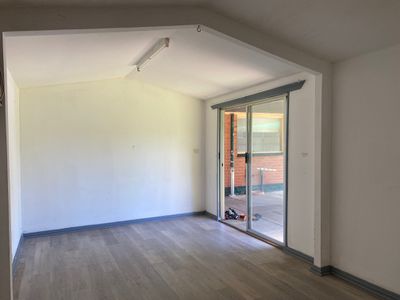 8 Symonds Crescent, Modbury North