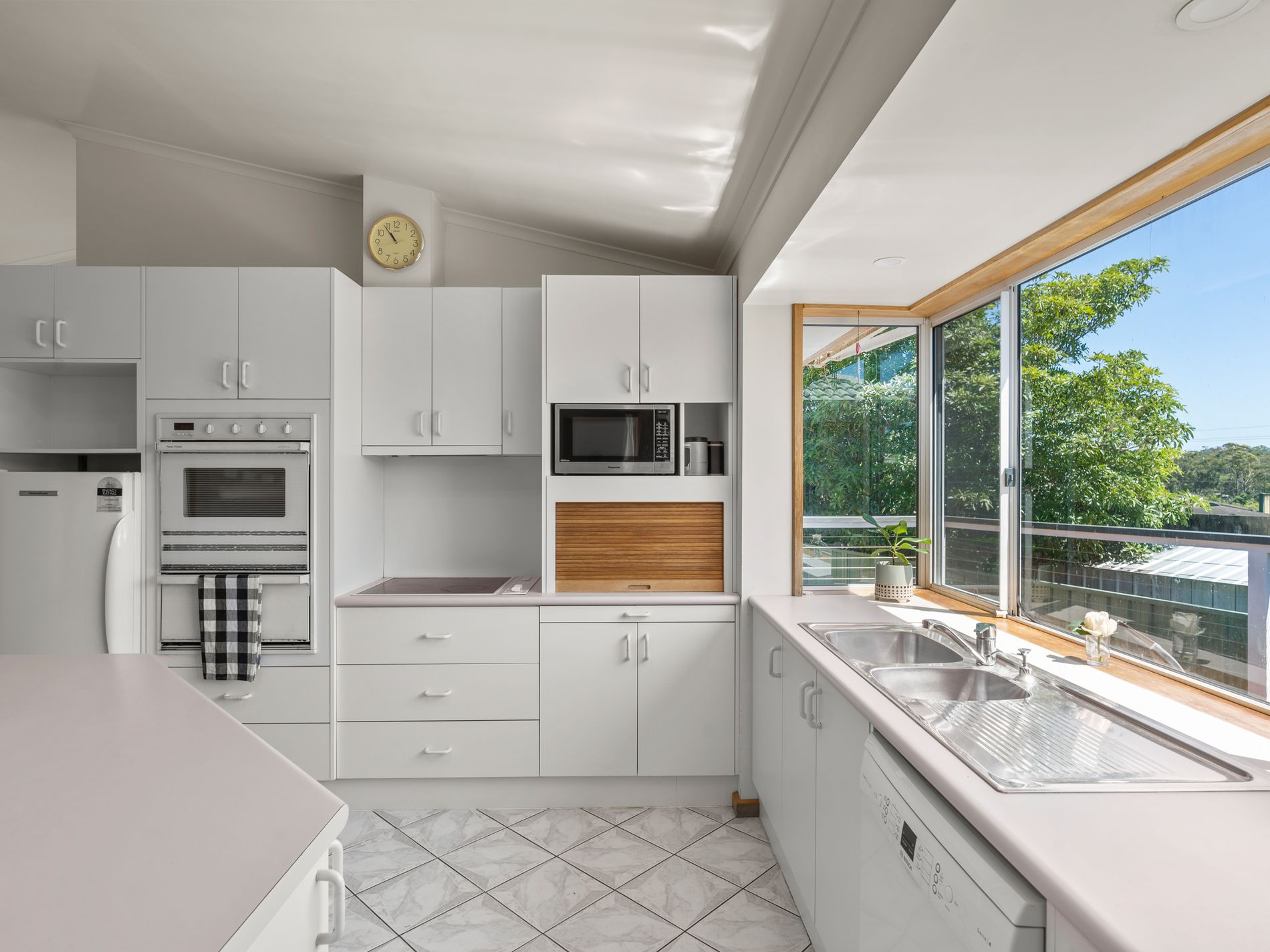 4 Chaucer Place, Ulladulla