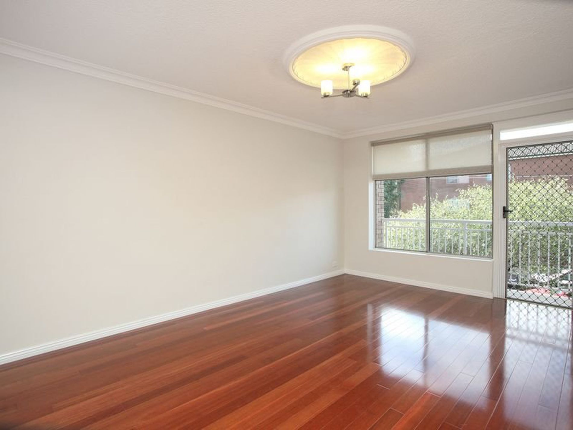 6 / 2 Barber Ave, Eastlakes