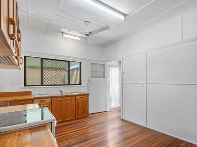 27 Thurso Street, North Booval