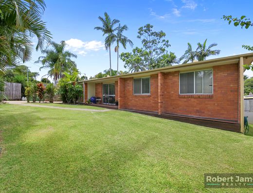 Tidy home in great location. image 6