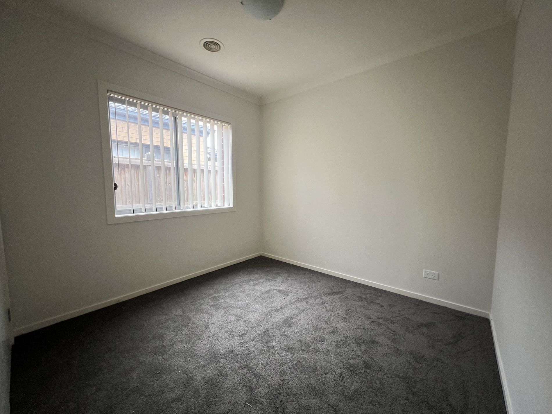 15 Dusty Drive, Point Cook