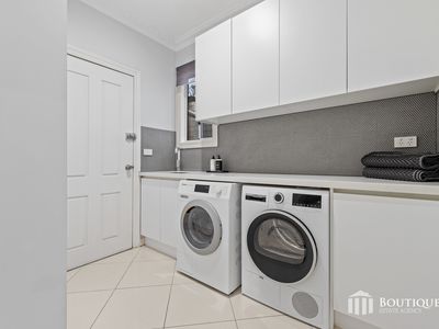 6 Matthews Place, Dandenong North