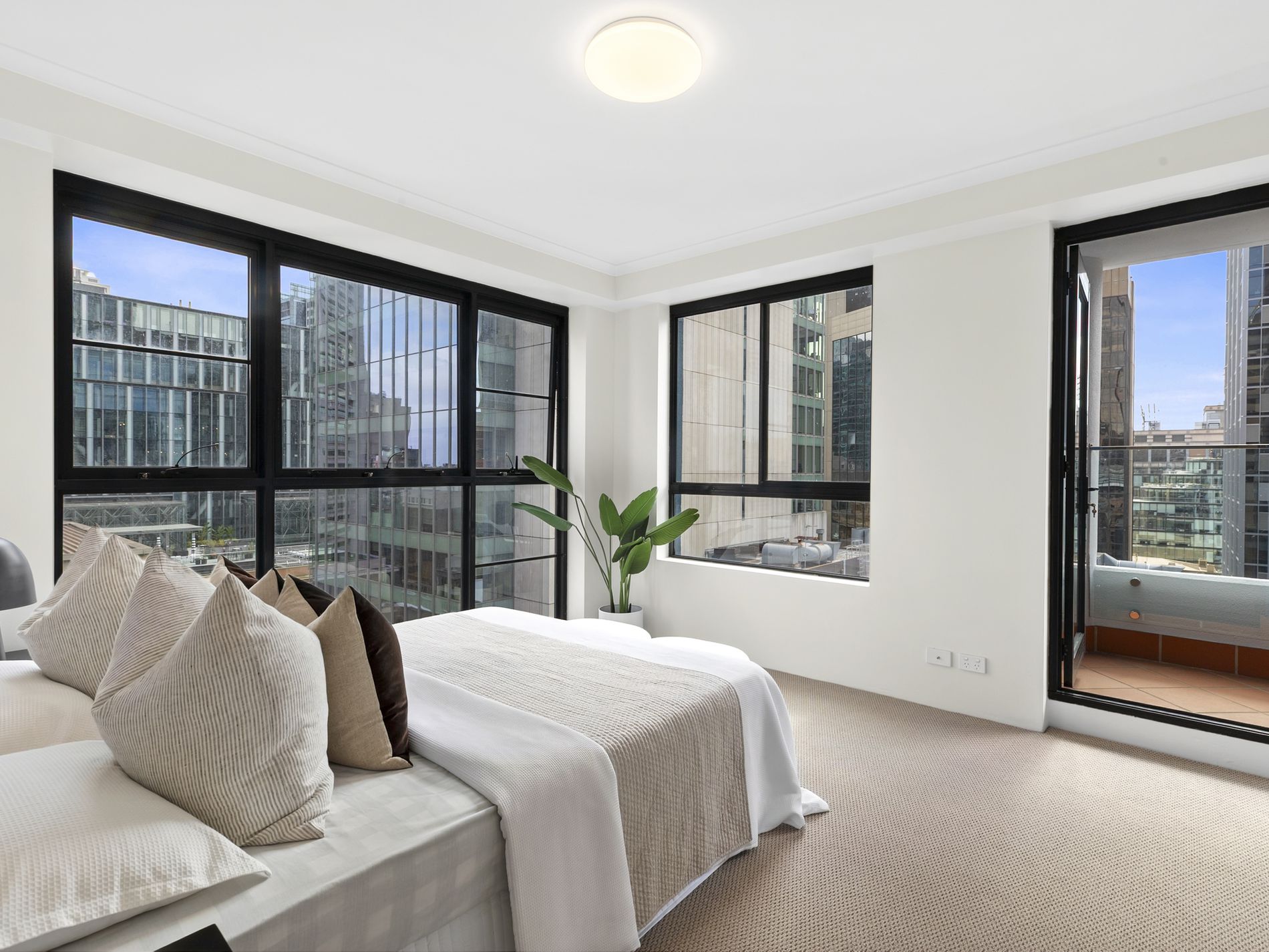 2003 / 1 Hosking Place, Sydney