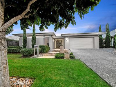 6 Thomson Place, Wakerley