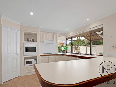 5 Aruba Court, Southern River