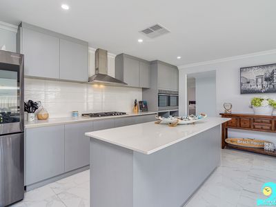 33 Summerhome Parade, Yanchep