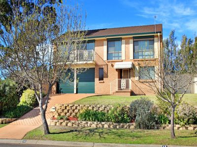 15 Tarra Crescent, Oak Flats