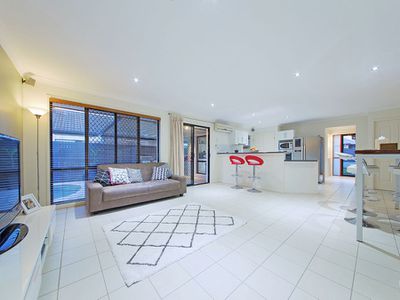 176 Hargreaves Road, Manly West