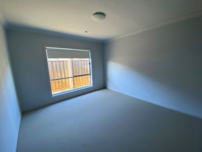 15 Rathdowne Drive, Mickleham