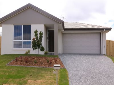 8 POLARIS DRIVE, Brassall