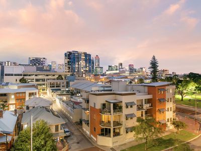 44 / 180 Stirling Street, Perth