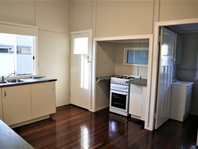 2 / 60 King Street, Kingaroy