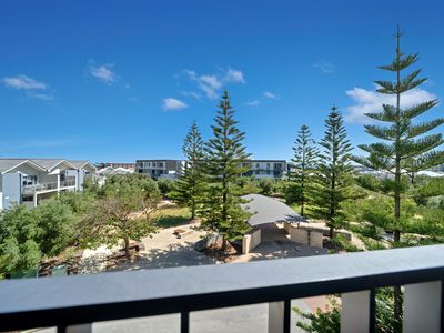 32 / 22 Heirisson Way, North Coogee