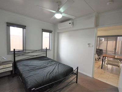 15 SPINIFEX Street, Newman