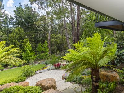 27 Cheniston Road, Mount Macedon