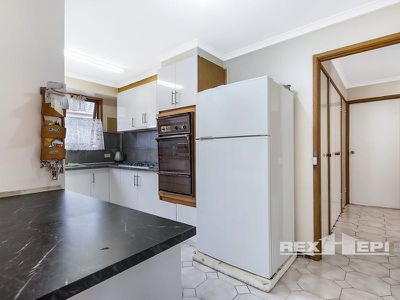 6 Usher Court, Dandenong