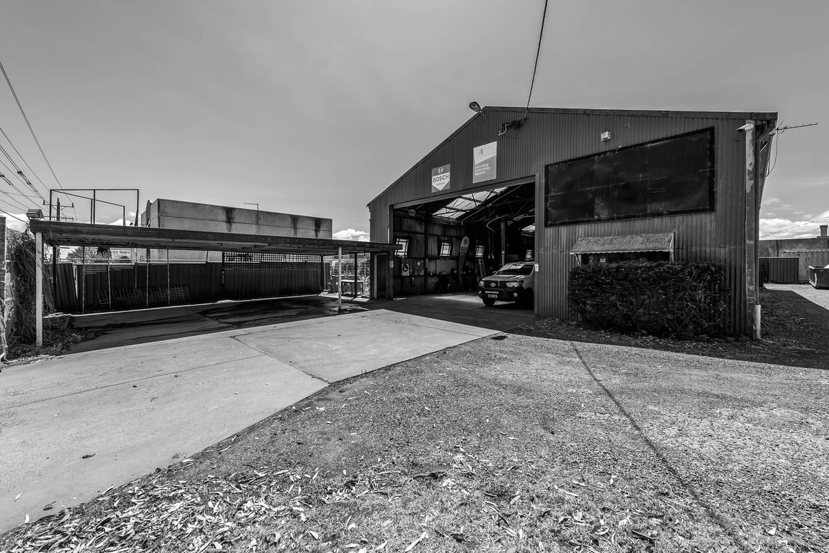 320-322 Kororoit Creek Road, Williamstown North
