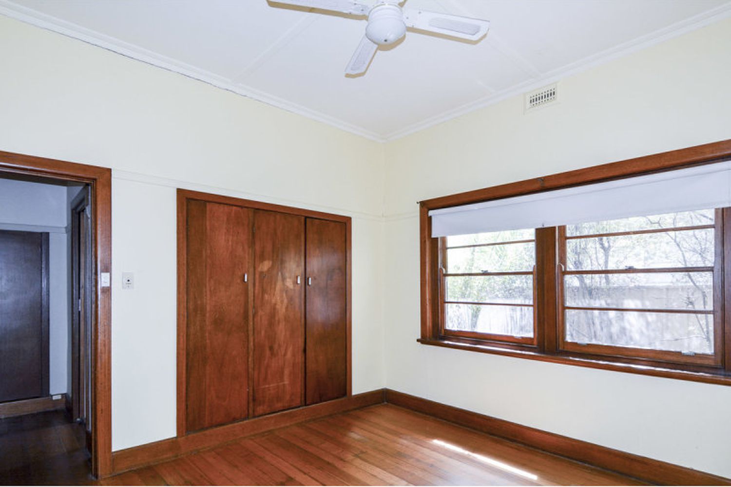 28 Dooen Road, Horsham