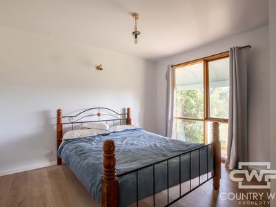 618 Coopers Road, Red Range