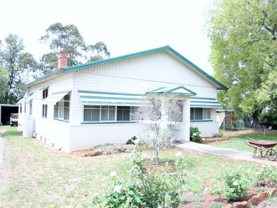 54 Mackenzie Street, Merriwa