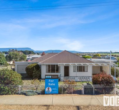 18 Main Street, Cressy