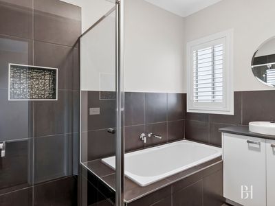 11 Craig Parry Drive, Hidden Valley