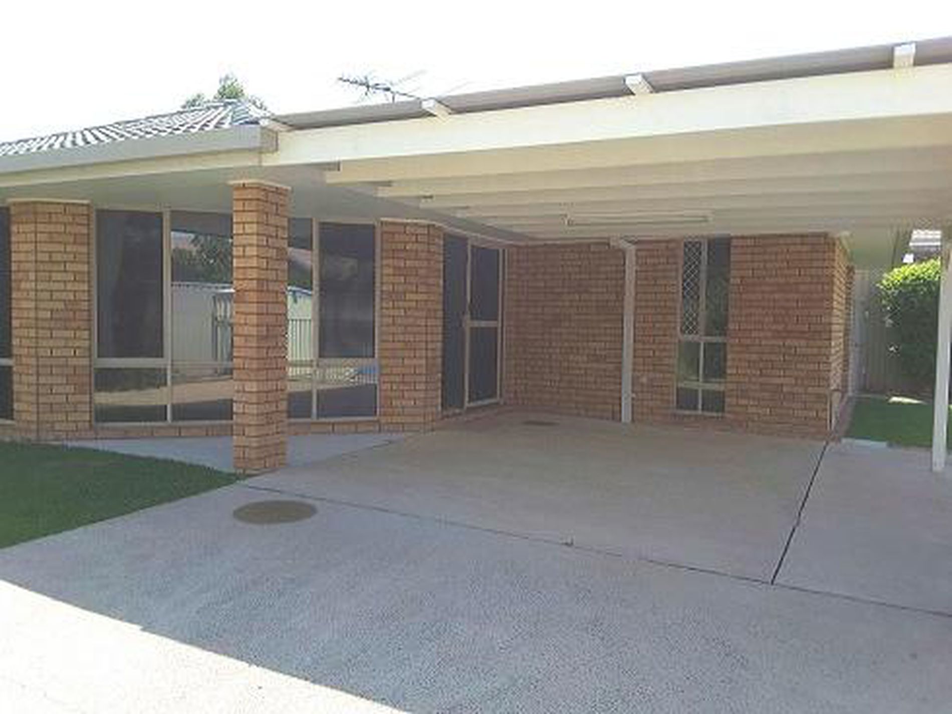 10 Kingston Drive, Banora Point