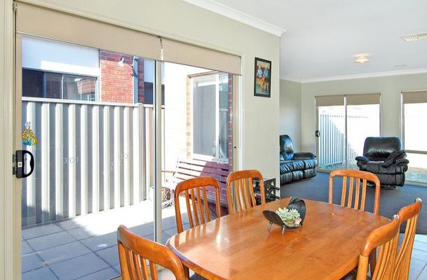 19 Westerfolds Loop, Craigieburn