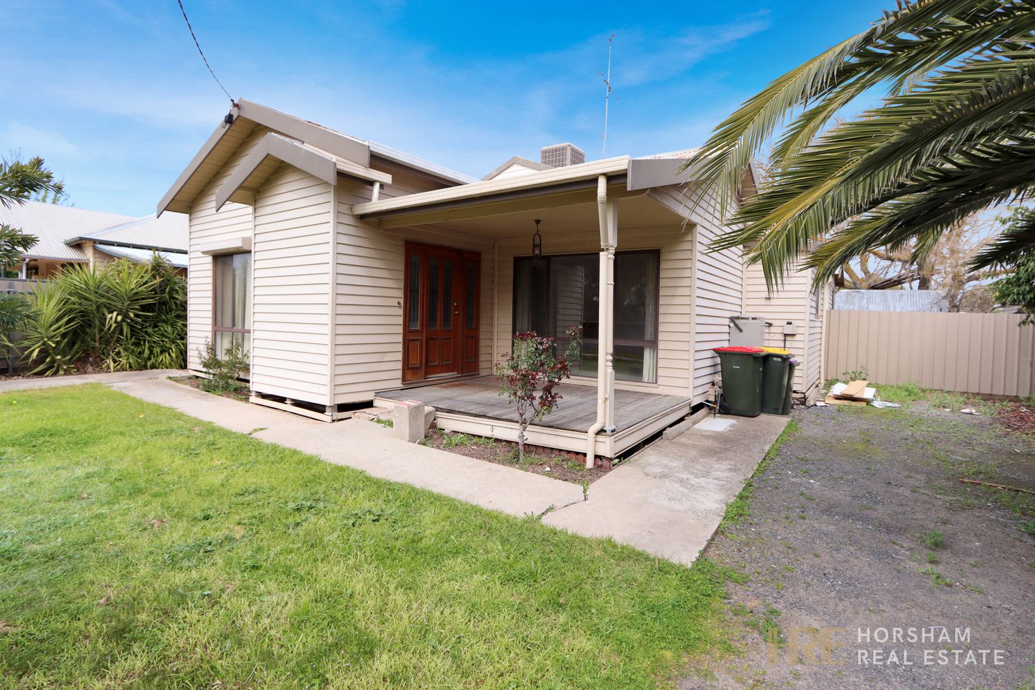 6 Railway Avenue, Horsham