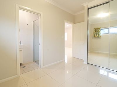 Flat / 10 Clarence Road, Rockdale