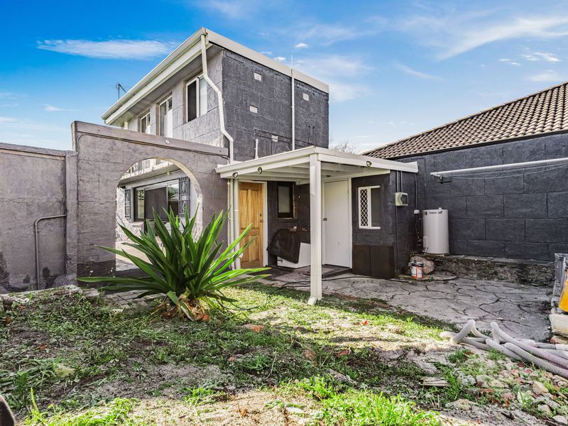 38 Palmerston Street, St James
