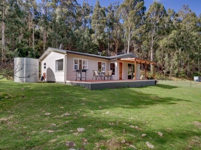 27 Sharpes Road, Crabtree